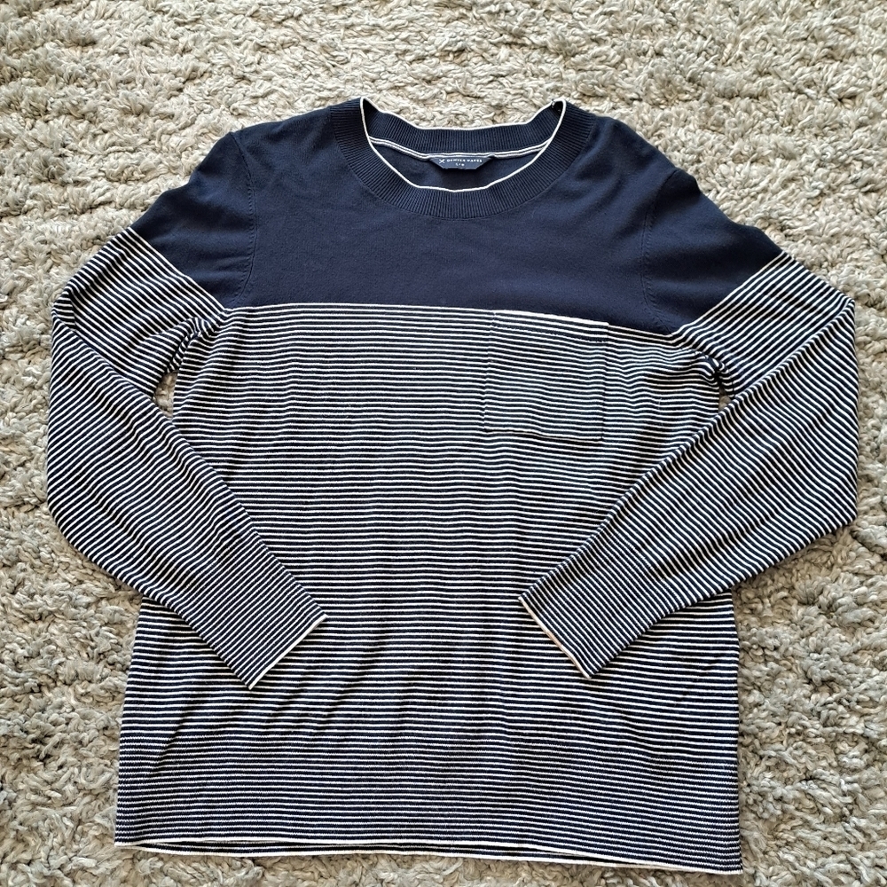 Denver Hayes | Navy blue & white striped crew neck men's sweater - Picture 6 of 10